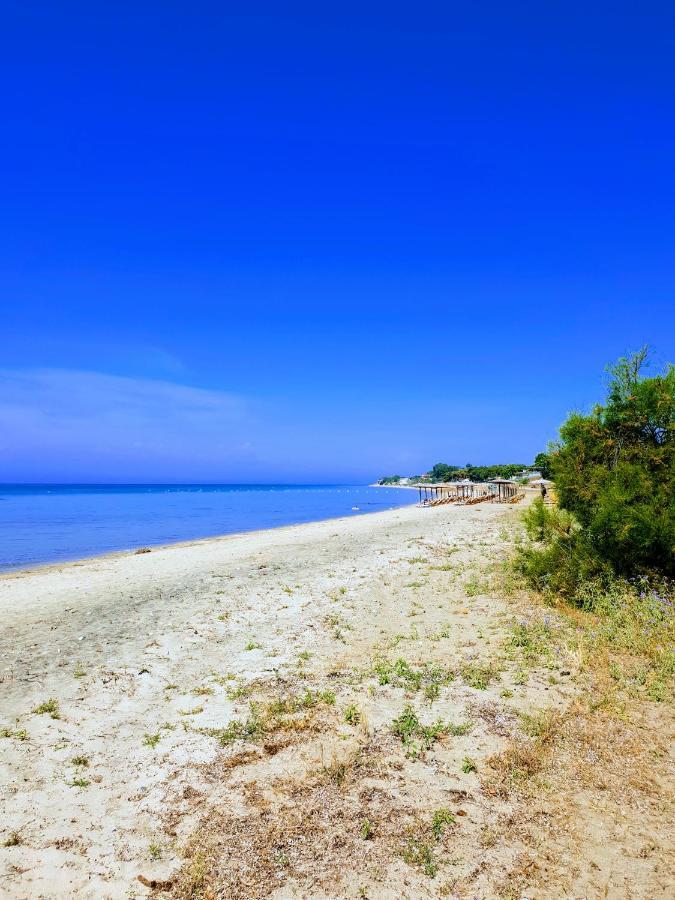 Nea Kallikrateia Emi'S Beach Apartment מראה חיצוני תמונה